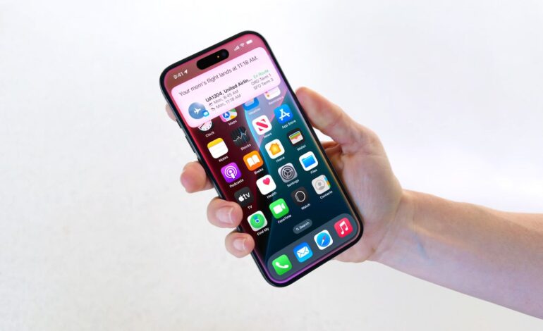 Apple decide pagar a algunos usuarios de iPhone tras la polémica con Siri