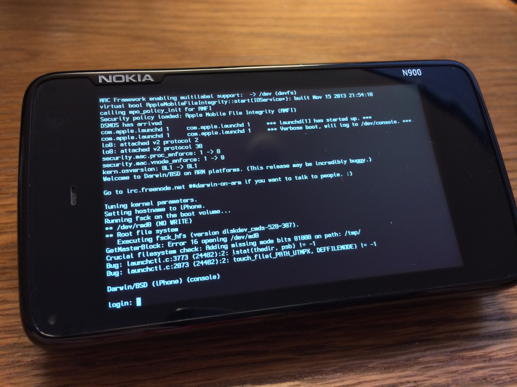 Nokia900-con-iOS-instalado